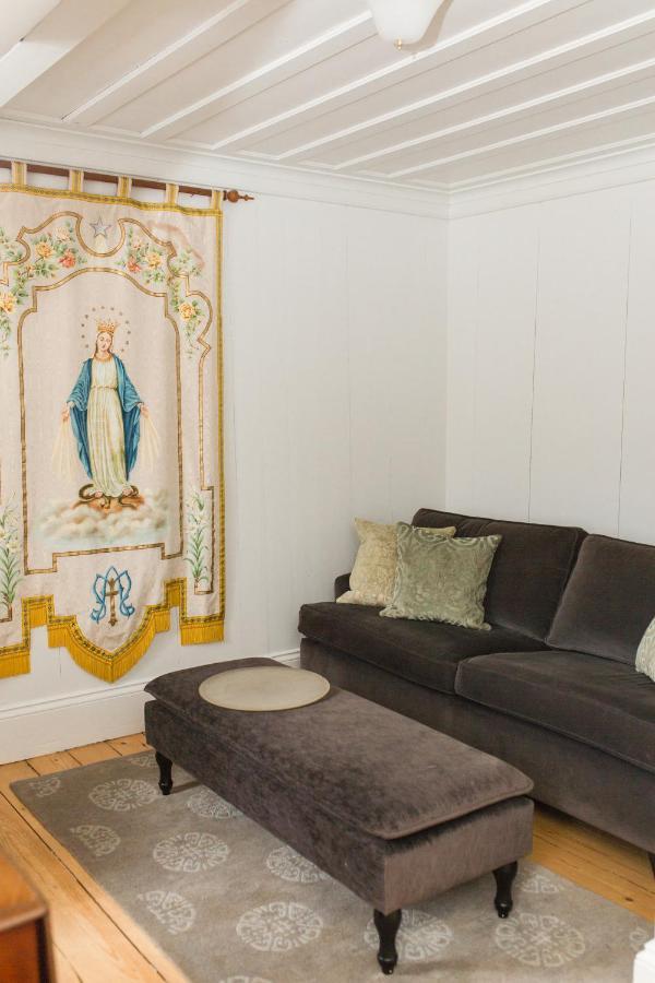 Le Vieux Presbytere Saint-Vallier Kültér fotó